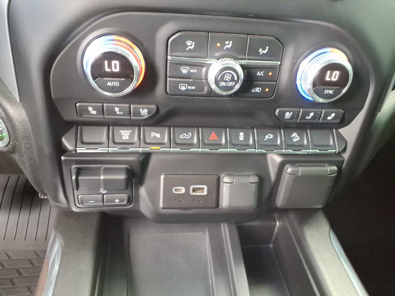Used 2022 GMC Sierra 2500 SLT w/ SLT Premium Package AWD/4WD image 25