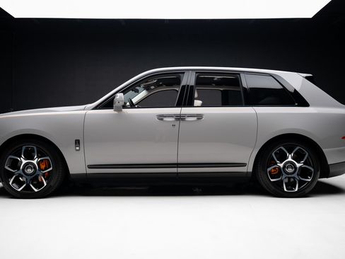 Used 2024 Rolls-Royce Cullinan Black Badge w/ Driver's Package AWD/4WD image 18