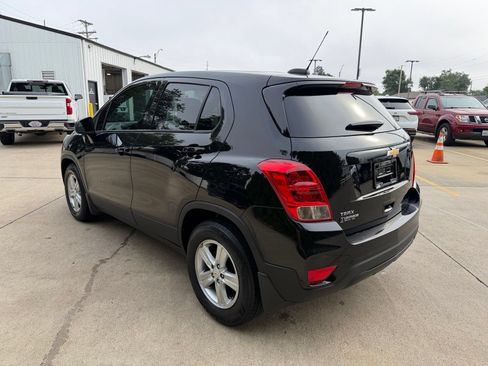 Used 2020 Chevrolet Trax LS w/ Tint and Cruise Package FWD image 27