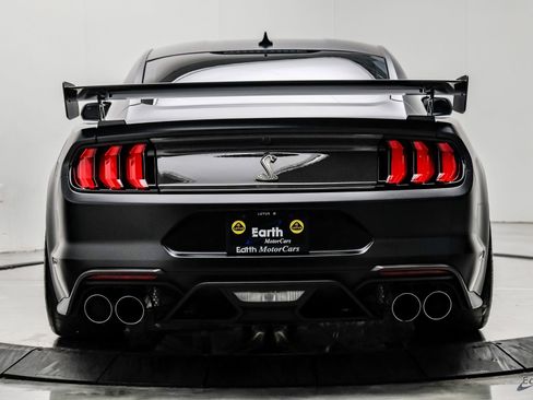 Used 2022 Ford Mustang Shelby GT500 w/ Carbon Fiber Track Pack RWD image 15