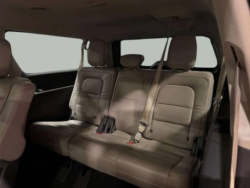 Certified 2022 Lincoln Navigator L Reserve AWD/4WD image 28