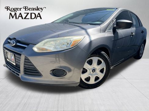 Used 2014 Ford Focus S FWD image 1