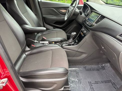 Used 2019 Buick Encore Sport Touring w/ Safety Package FWD image 26