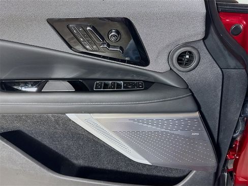 Certified 2025 Cadillac Optiq Luxury 2 image 16