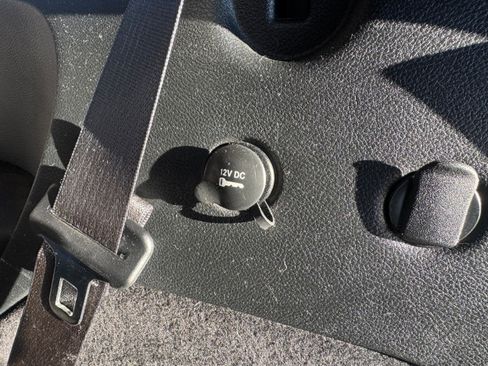 Used 2018 Dodge Durango GT image 35