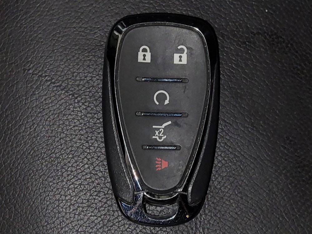 Used 2022 Chevrolet Equinox RS w/ RS Leather Package FWD image 32