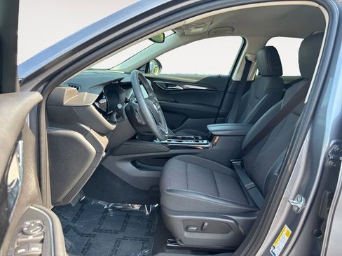 Used 2022 Buick Envision Preferred image 16