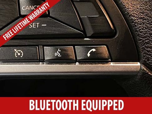 Used 2025 Nissan Versa SV w/ Trunk Package FWD image 11