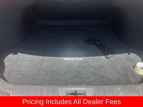 Used 2023 Nissan Sentra SR w/ SR Premium Package FWD image 7