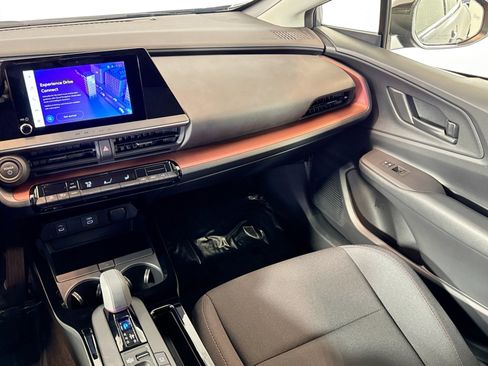 Used 2026 Toyota Prius Plug-In Hybrid image 22