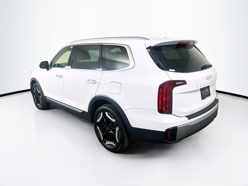Used 2025 Kia Telluride S FWD image 5
