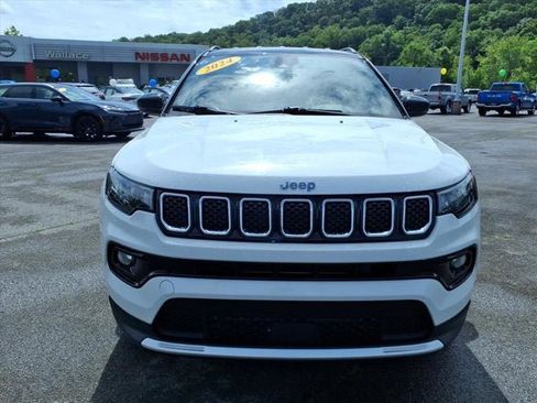 Used 2024 Jeep Compass Limited AWD/4WD image 12