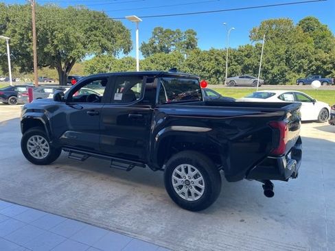 New 2025 Toyota Tacoma SR5 image 7