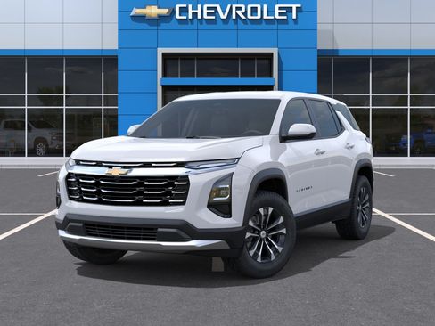 New 2027 Chevrolet Equinox LT w/ LPO, Floor Liner Package FWD image 6