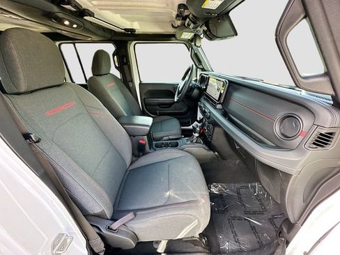 Used 2024 Jeep Wrangler Unlimited Rubicon AWD/4WD image 27