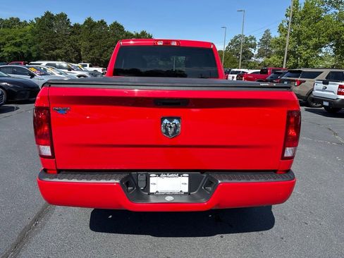 Used 2021 RAM 1500 Express RWD image 23