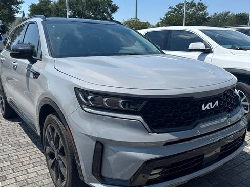 Used 2023 Kia Sorento SX FWD image 1