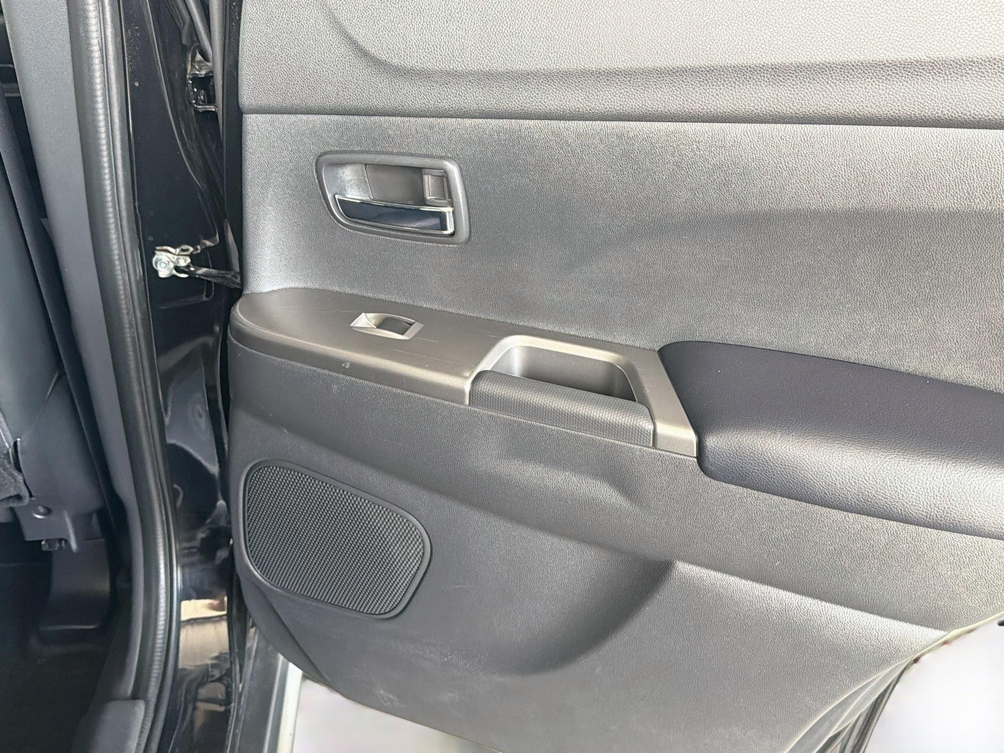 Used 2024 Mitsubishi Outlander Sport AWD image 28