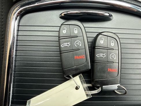 Used 2014 Dodge Charger SXT image 22