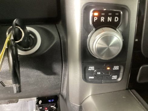 Used 2017 RAM 1500 Sport image 25