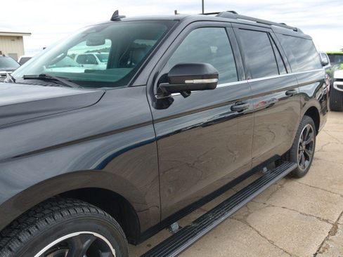Used 2023 Ford Expedition Max Limited AWD/4WD image 7