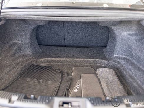 Used 2018 Ford Taurus SHO image 17