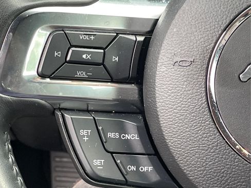 Used 2018 Ford Mustang GT Premium RWD image 21