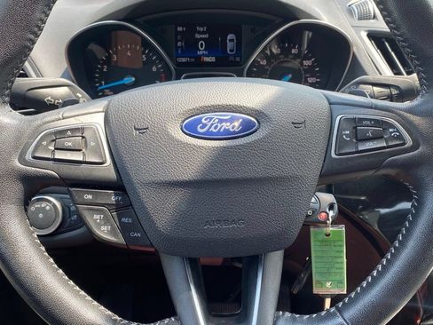 Used 2018 Ford Escape SE w/ SE Sport Appearance Package AWD/4WD image 24