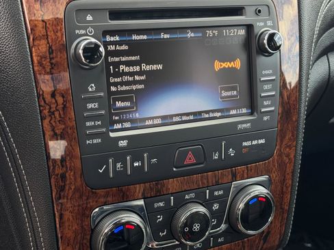 Used 2014 Chevrolet Traverse LTZ image 15