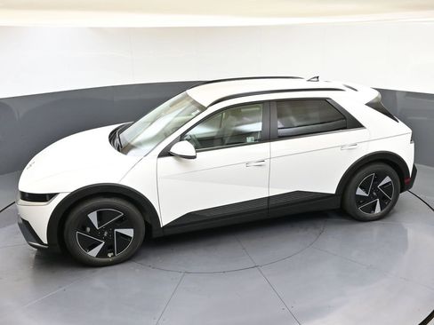 New 2025 Hyundai Ioniq 5 SEL image 44