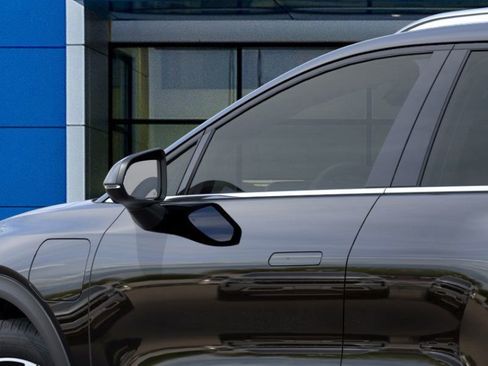 New 2026 Chevrolet Equinox EV LT image 12