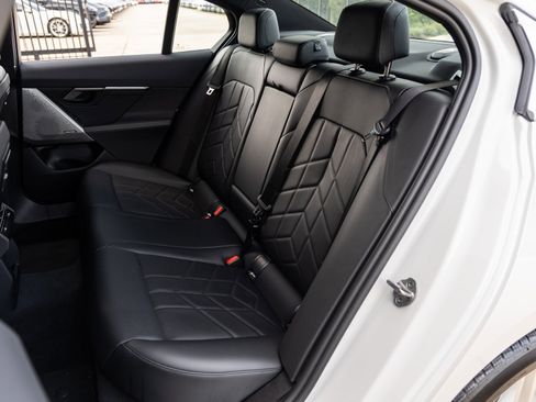 Used 2024 BMW 530i xDrive 530i xDrive image 36