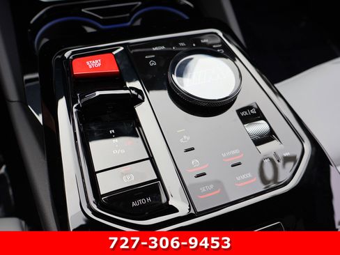 Used 2026 BMW M5 w/ Carbon Package image 26