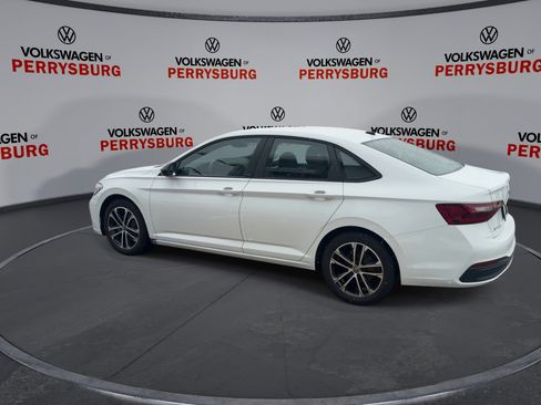 Certified 2023 Volkswagen Jetta Sport image 6