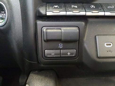 Used 2021 Chevrolet Silverado 1500 LTZ w/ LTZ Premium Package AWD/4WD image 27