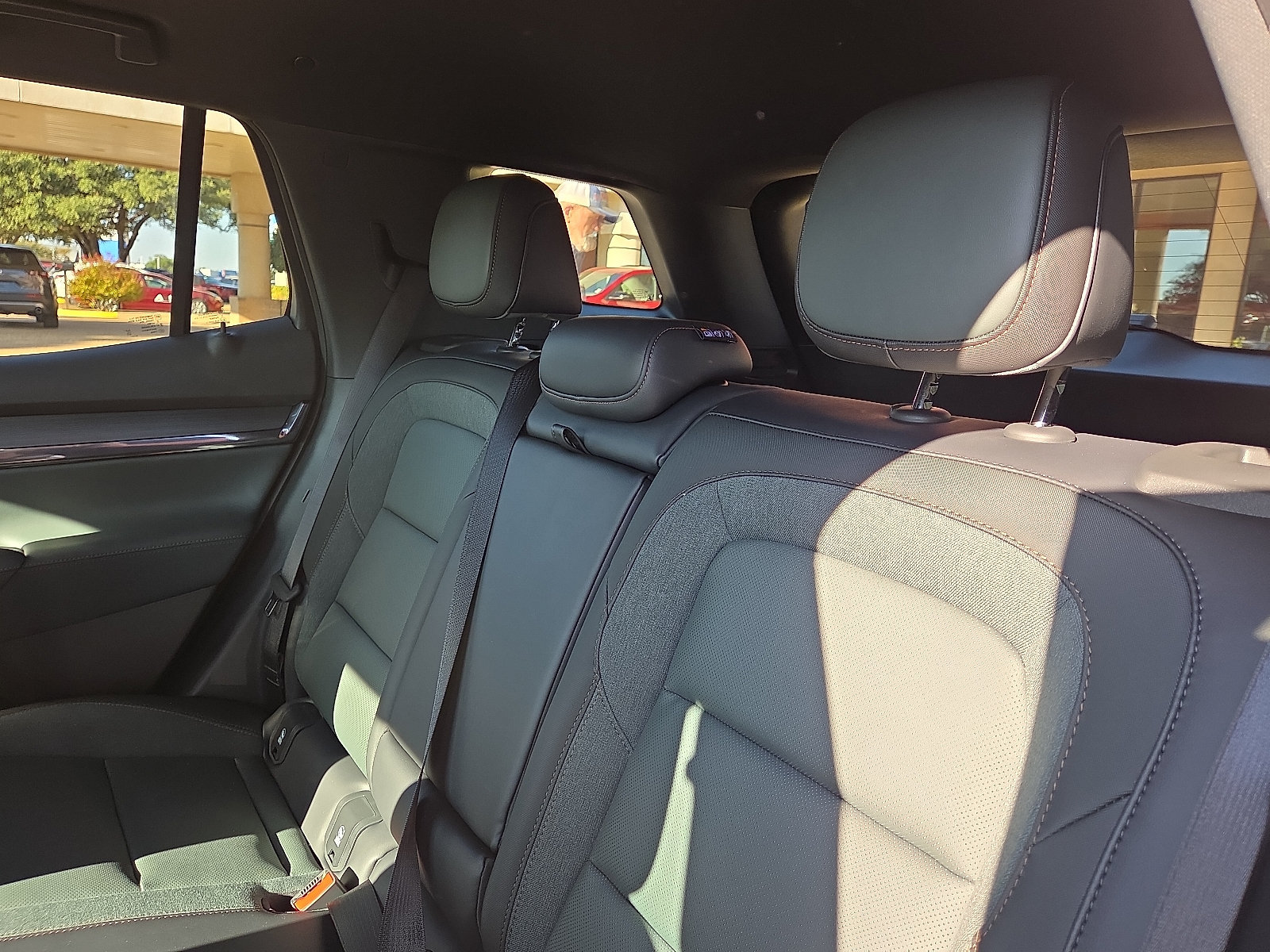 New 2027 GMC Terrain AT4 w/ Convenience Package III AWD/4WD image 9