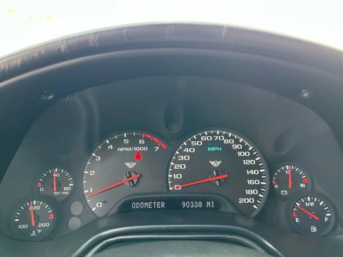 Used 2002 Chevrolet Corvette Coupe w/ Preferred Equipment Group2 image 24