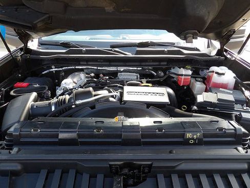 Certified 2022 Chevrolet Silverado 2500 Custom w/ Custom Value Package AWD/4WD image 36