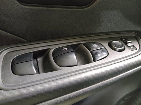 Used 2024 Nissan Versa S w/ Trunk Package FWD image 27