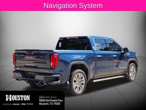 Used 2021 GMC Sierra 1500 Denali w/ Denali Ultimate Package AWD/4WD image 4