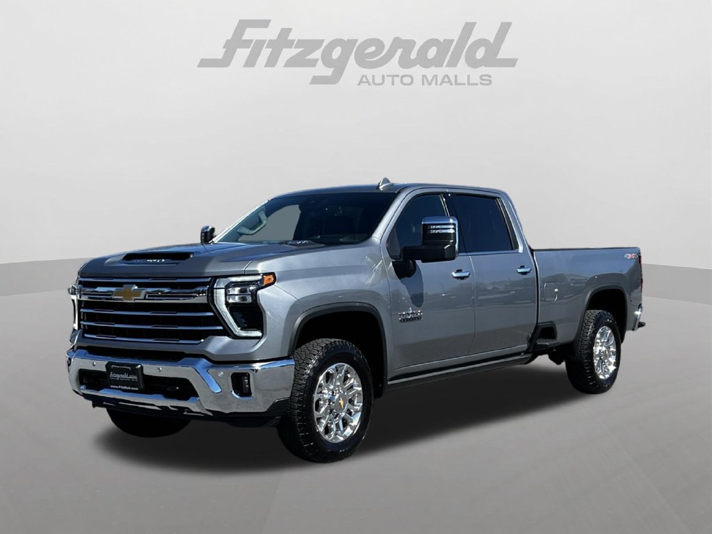 Used 2025 Chevrolet Silverado 3500 LTZ w/ LTZ Premium Texas Edition AWD/4WD image 2