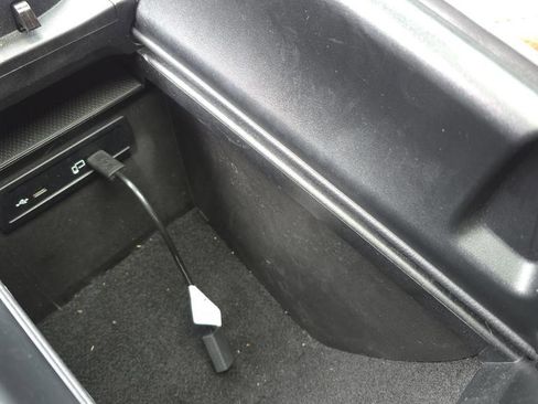 Used 2022 Mercedes-Benz GLC 300 4MATIC Coupe image 26