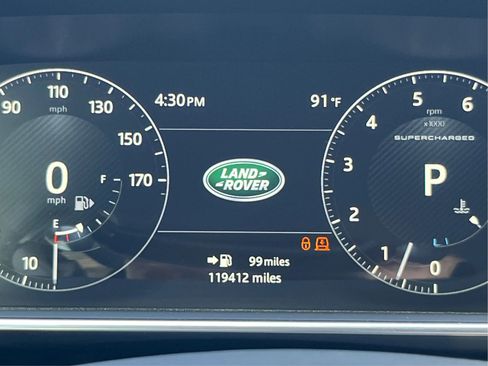 Used 2017 Land Rover Range Rover Long Wheelbase Supercharged image 19