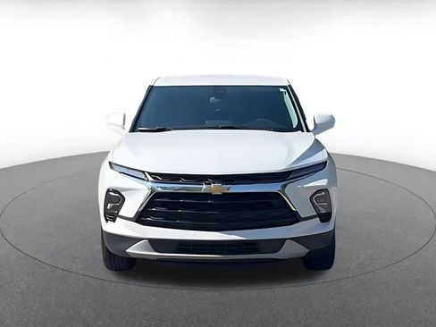 Used 2026 Chevrolet Blazer LT FWD image 4