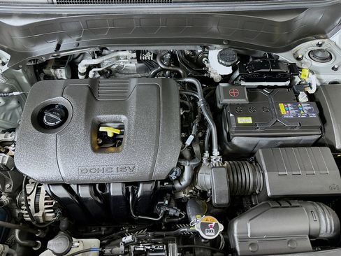 Used 2025 Kia Seltos S image 32