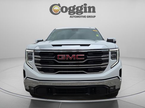 Used 2024 GMC Sierra 1500 SLT w/ SLT Premium Plus Package AWD/4WD image 8