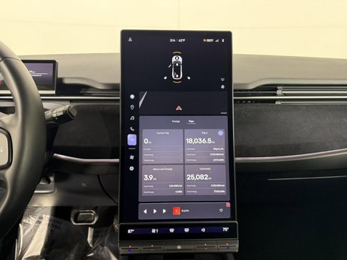 Used 2023 Fisker Ocean Ultra image 18