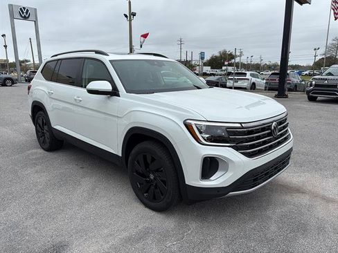 New 2026 Volkswagen Atlas SE FWD image 8