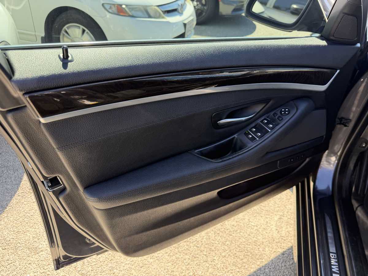 Used 2014 BMW 528i Sedan RWD image 22