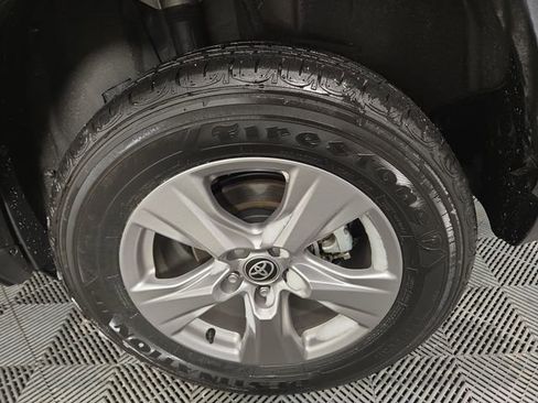 Used 2025 Toyota RAV4 XLE image 11